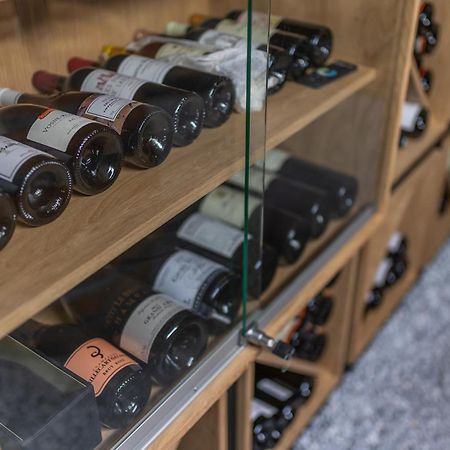 Hotel Interlaken Lounge Bar & Spa クソンリュプト・ロンジュメール エクステリア 写真